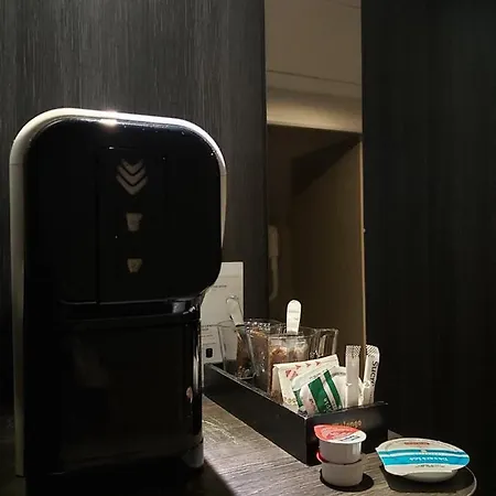 Western Palais Des Congres Szálloda 4*