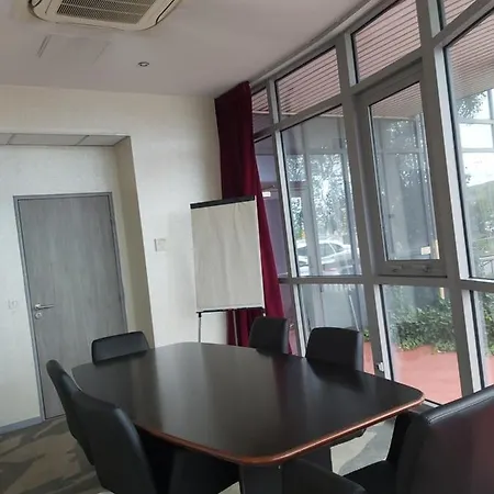 Western Palais Des Congres Hotel 4*