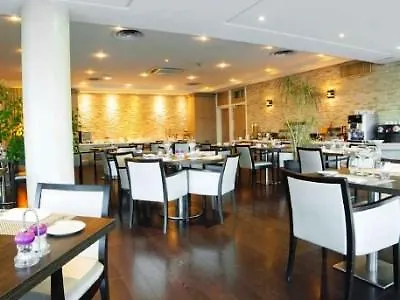 Western Palais Des Congres Hotel 4*