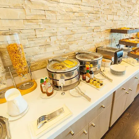 Western Palais Des Congres