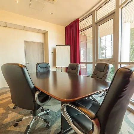 Hotel Western Palais Des Congres 4*