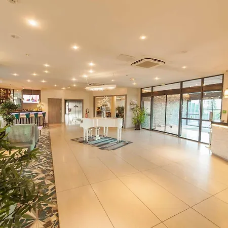 Western Palais Des Congres Szálloda