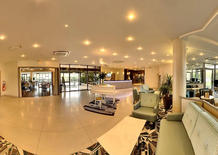 Hotel Western Palais Des Congres 4*